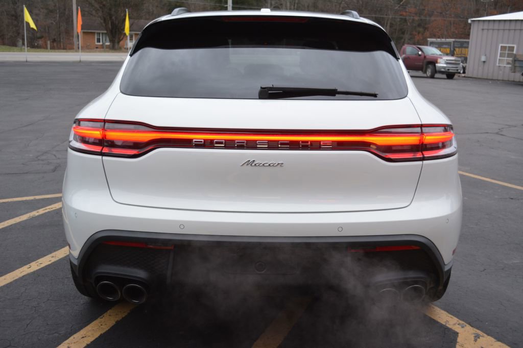 Used 2025 Porsche Macan Turbo image 4