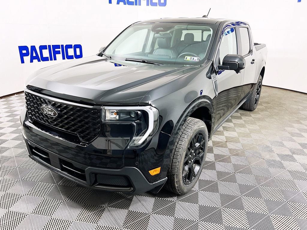 Used 2025 Ford Maverick Lariat w/ Black Appearance Package image 6