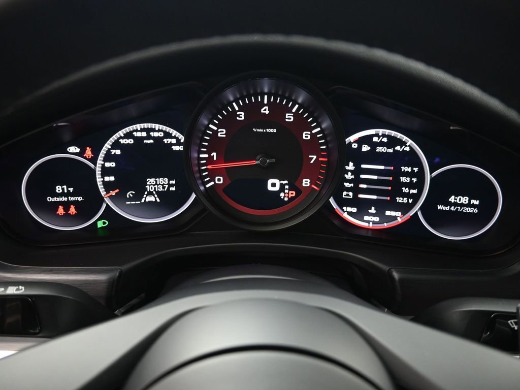 Certified 2022 Porsche Panamera Platinum Edition image 21