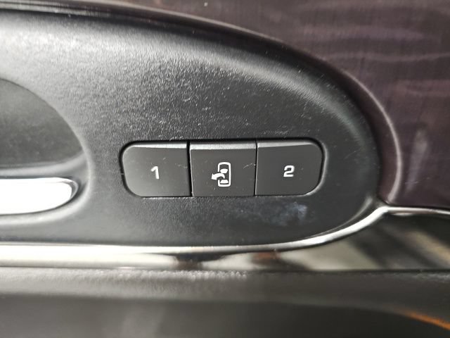 Used 2017 Buick Enclave Leather AWD/4WD image 14
