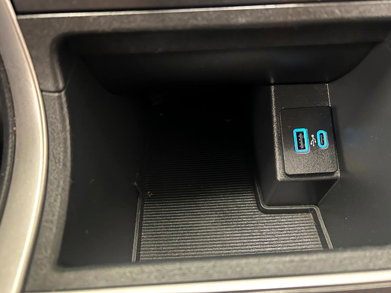 Used 2024 Ford Edge SEL image 47