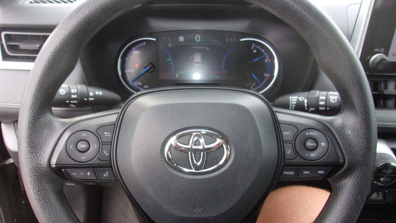 Used 2024 Toyota RAV4 AWD Hybrid image 11