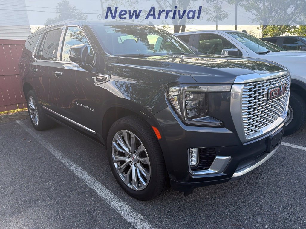 Used 2022 GMC Yukon Denali w/ Denali Premium Package AWD/4WD image 2