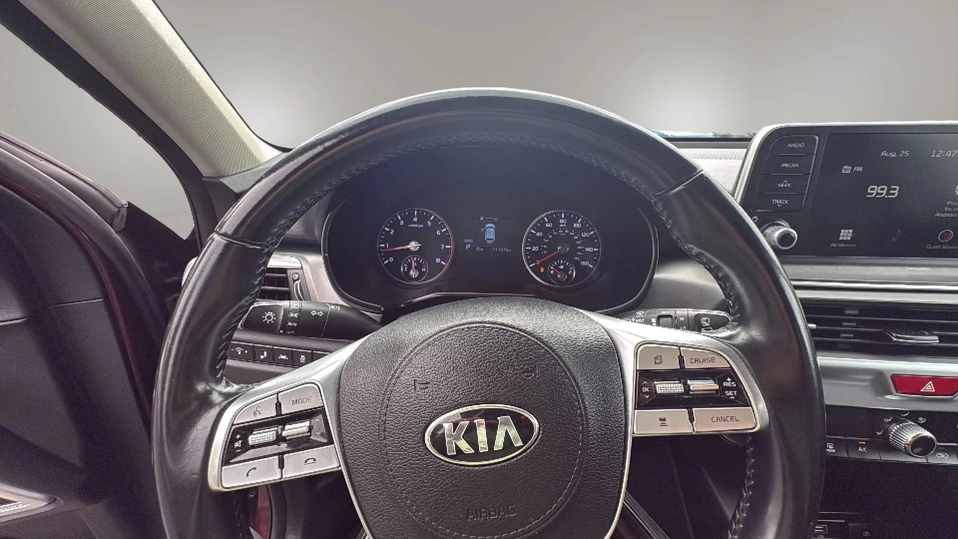 Used 2020 Kia Telluride LX FWD image 25