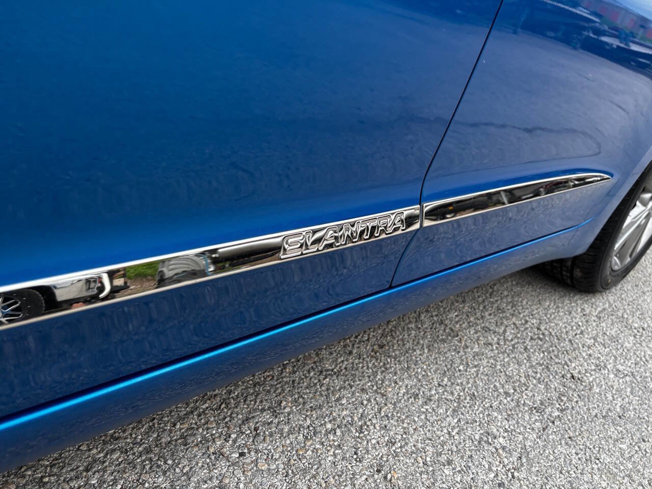 Used 2017 Hyundai Elantra Value Edition image 10