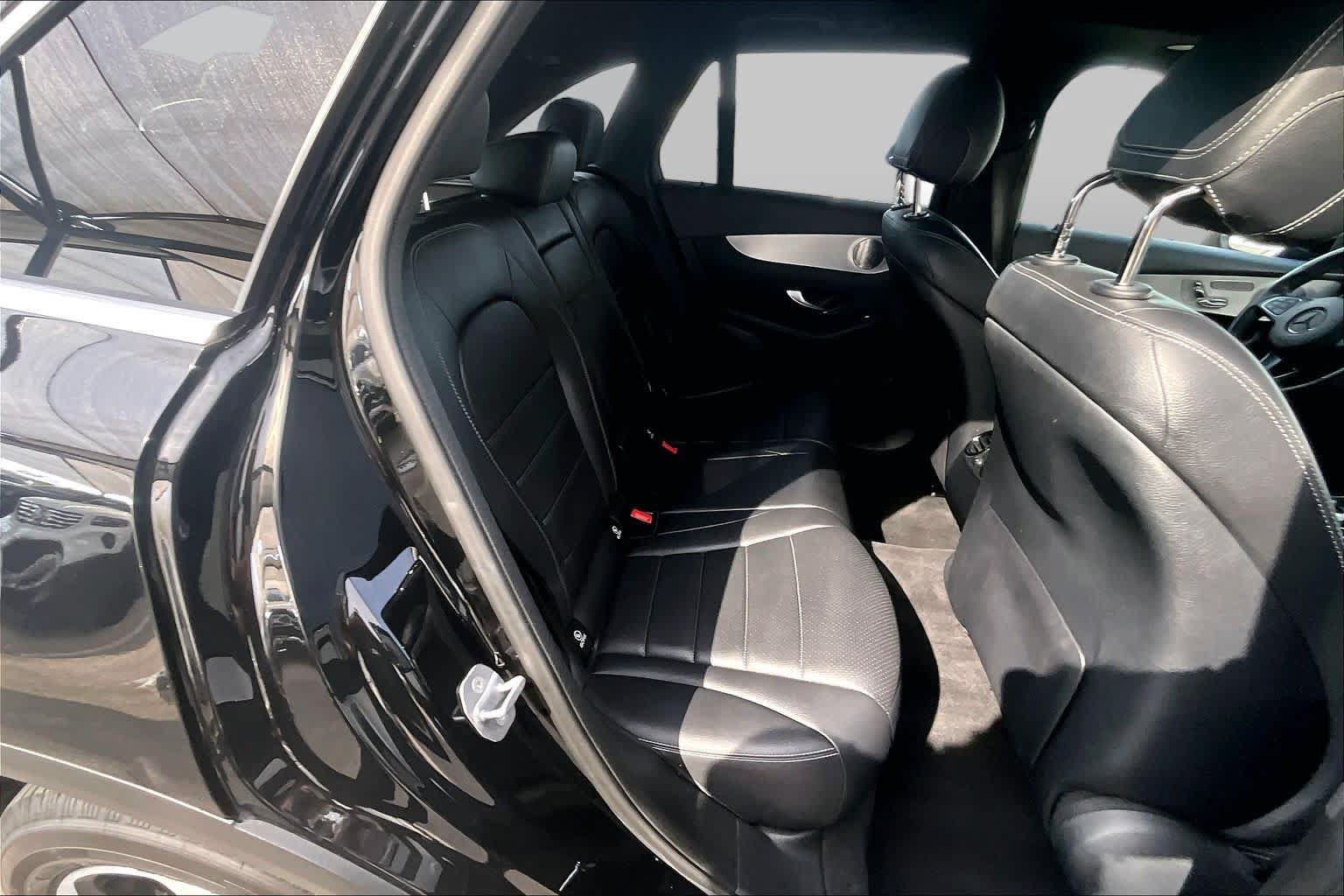 Used 2019 Mercedes-Benz GLC 350e 4MATIC image 20