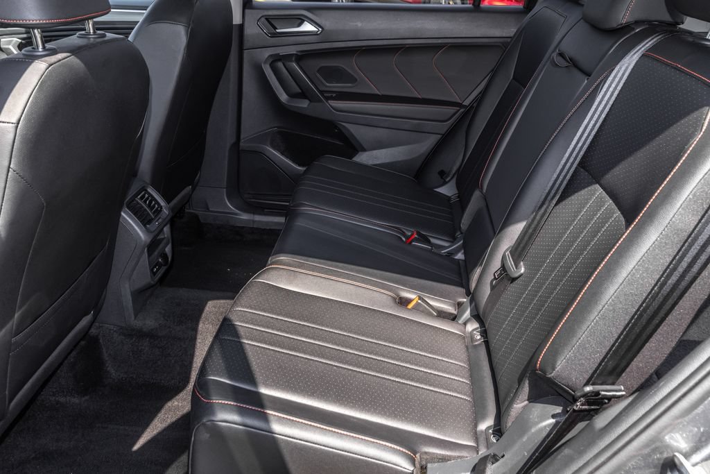 Certified 2024 Volkswagen Tiguan Wolfsburg Edition AWD/4WD image 27