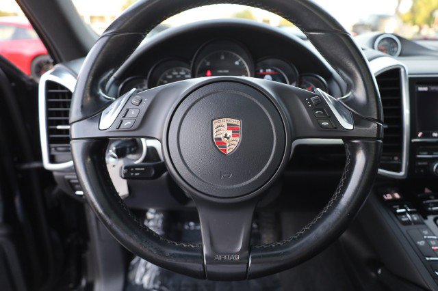 Used 2013 Porsche Cayenne Diesel AWD/4WD image 27