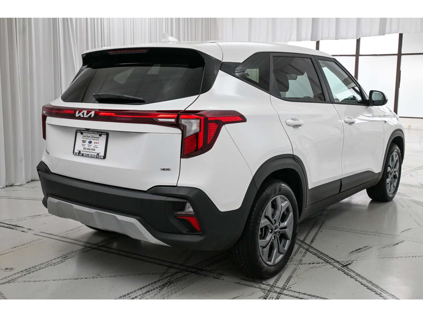 Certified 2025 Kia Seltos LX AWD/4WD image 7