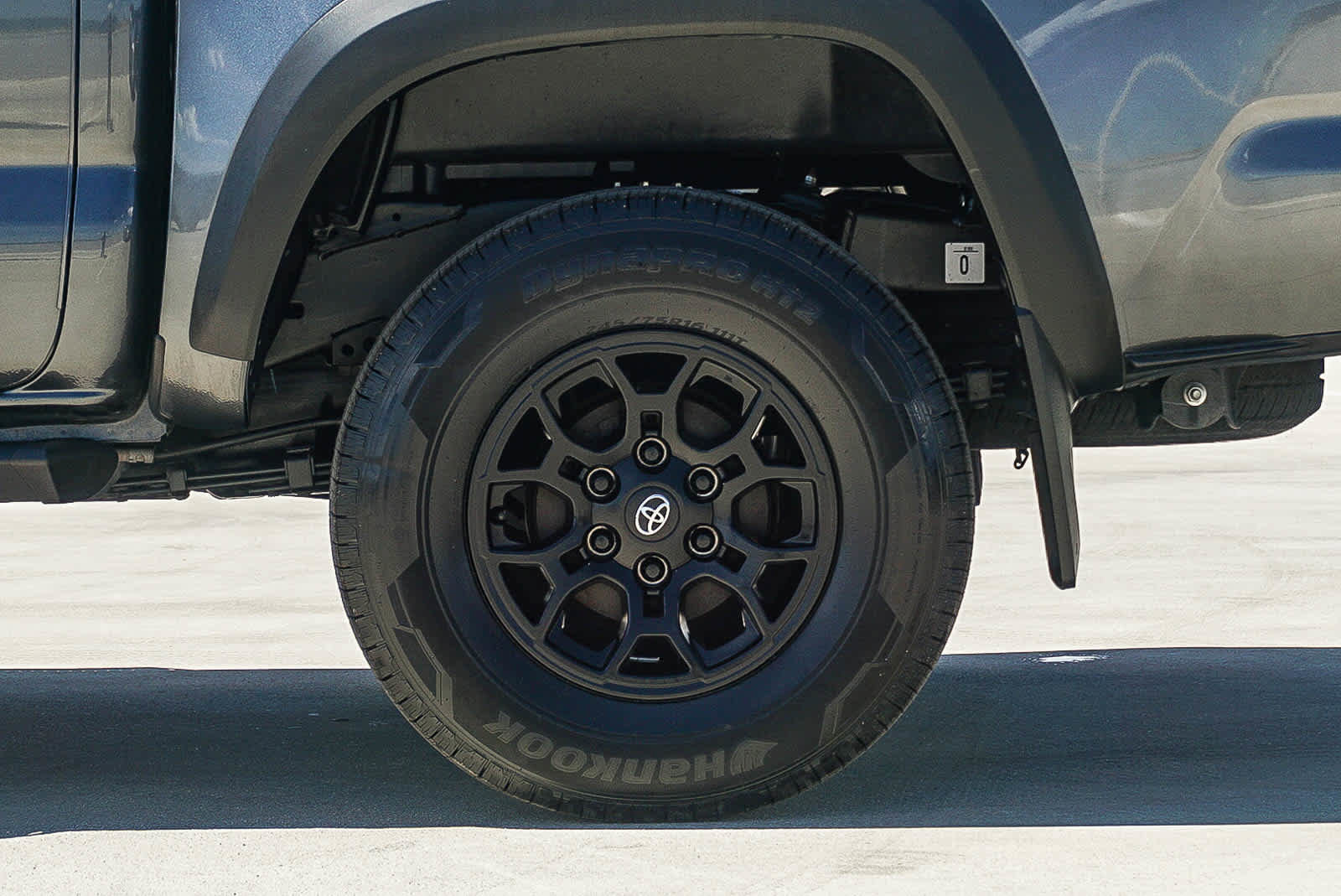 Used 2023 Toyota Tacoma SR5 RWD image 10
