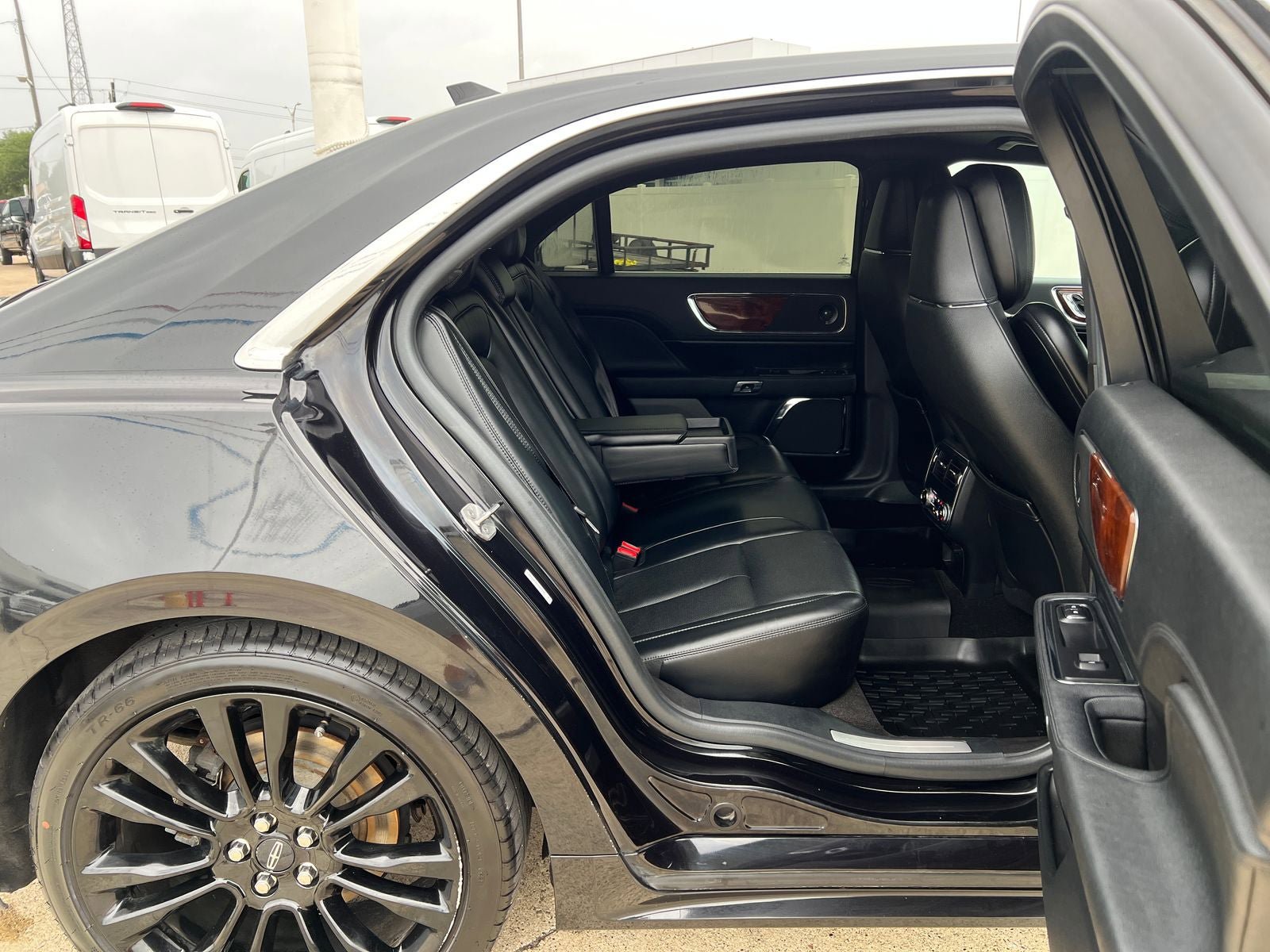 Used 2020 Lincoln Continental Reserve AWD/4WD image 11