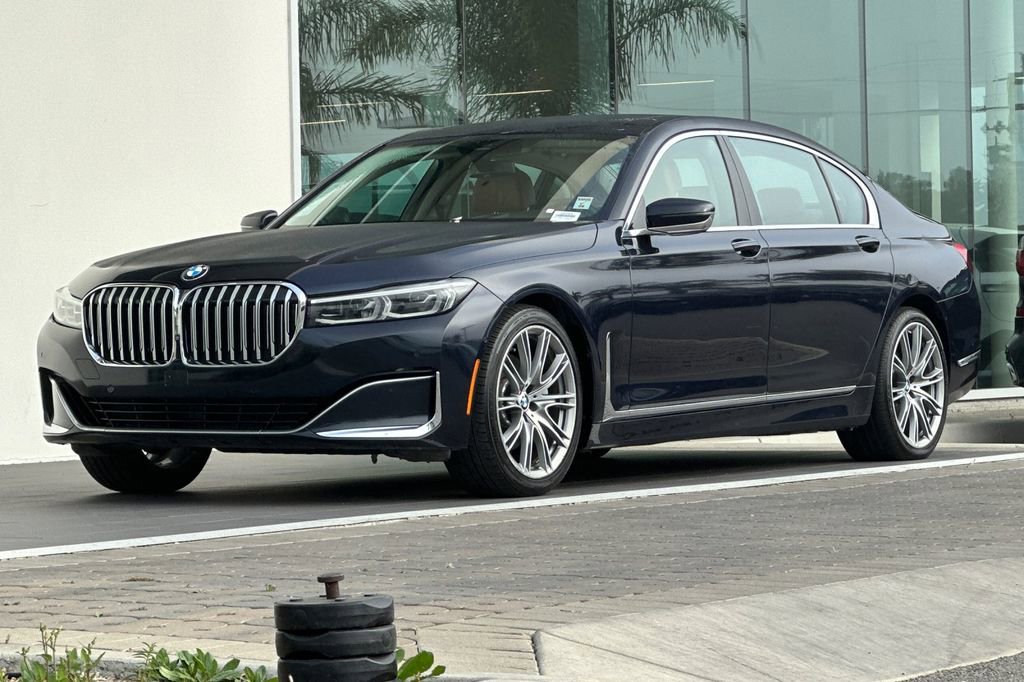 Used 2020 BMW 740i w/ Premium Package image 7