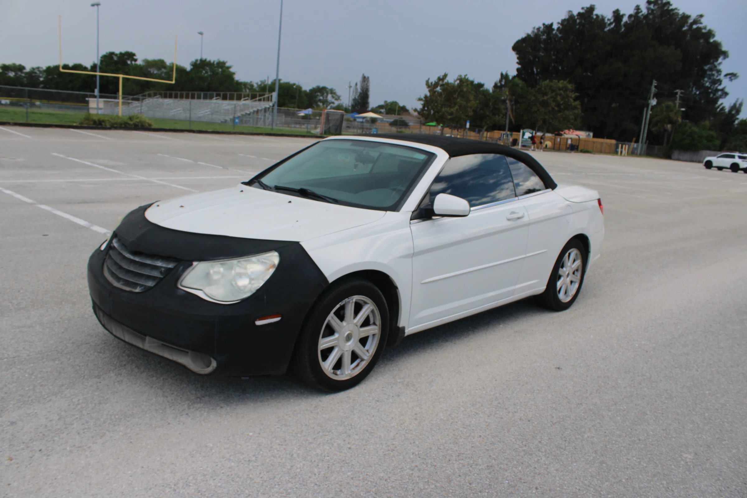 Used 2008 Chrysler Sebring Touring w/ Special Touring Group FWD image 4