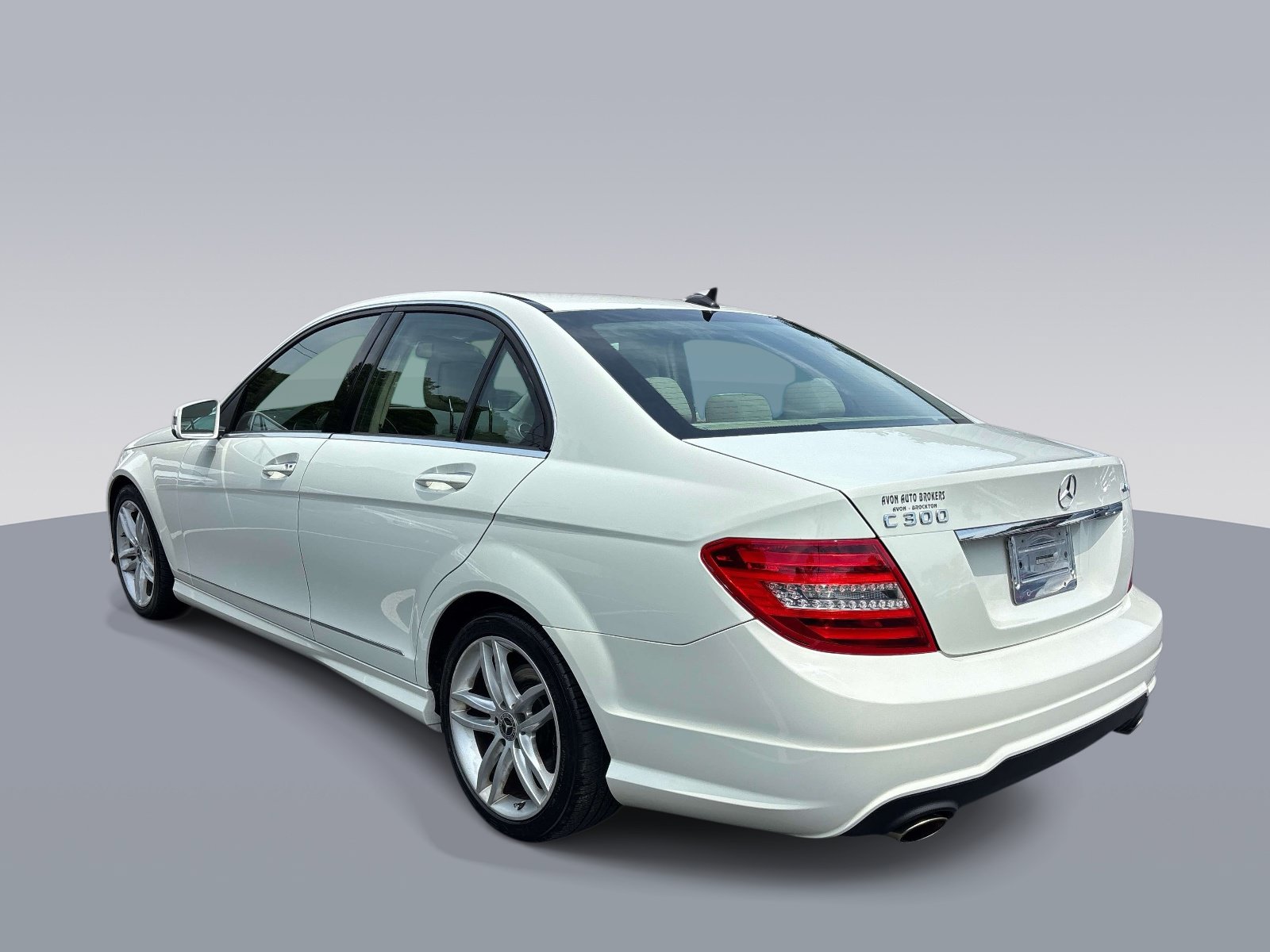 Used 2012 Mercedes-Benz C 300 4MATIC Sedan image 5
