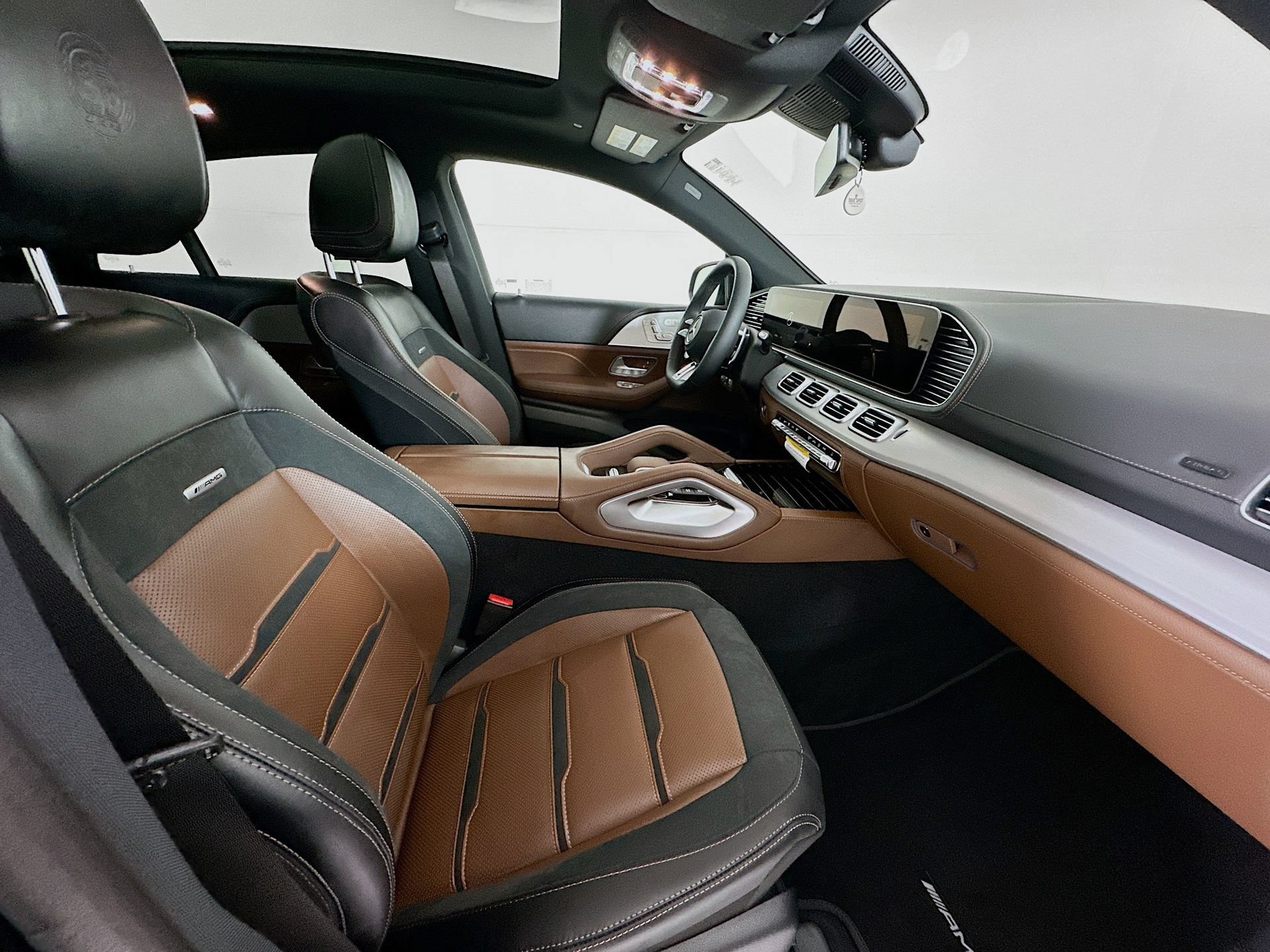 New 2026 Mercedes-Benz GLE 53 AMG 4MATIC Coupe image 31