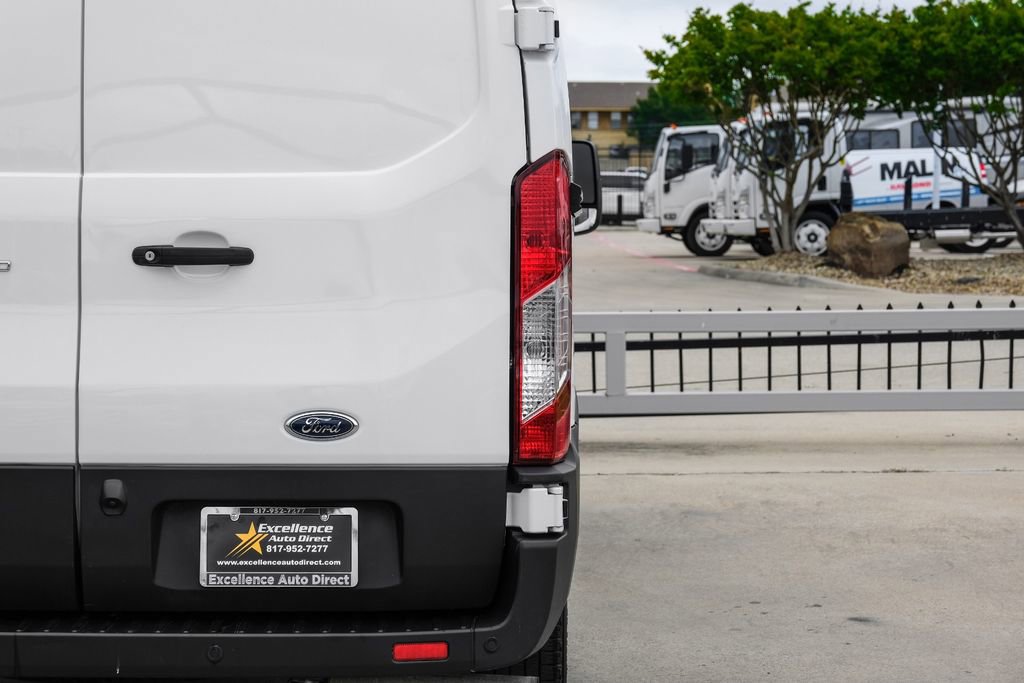 Used 2023 Ford Transit 150 Low Roof RWD image 43