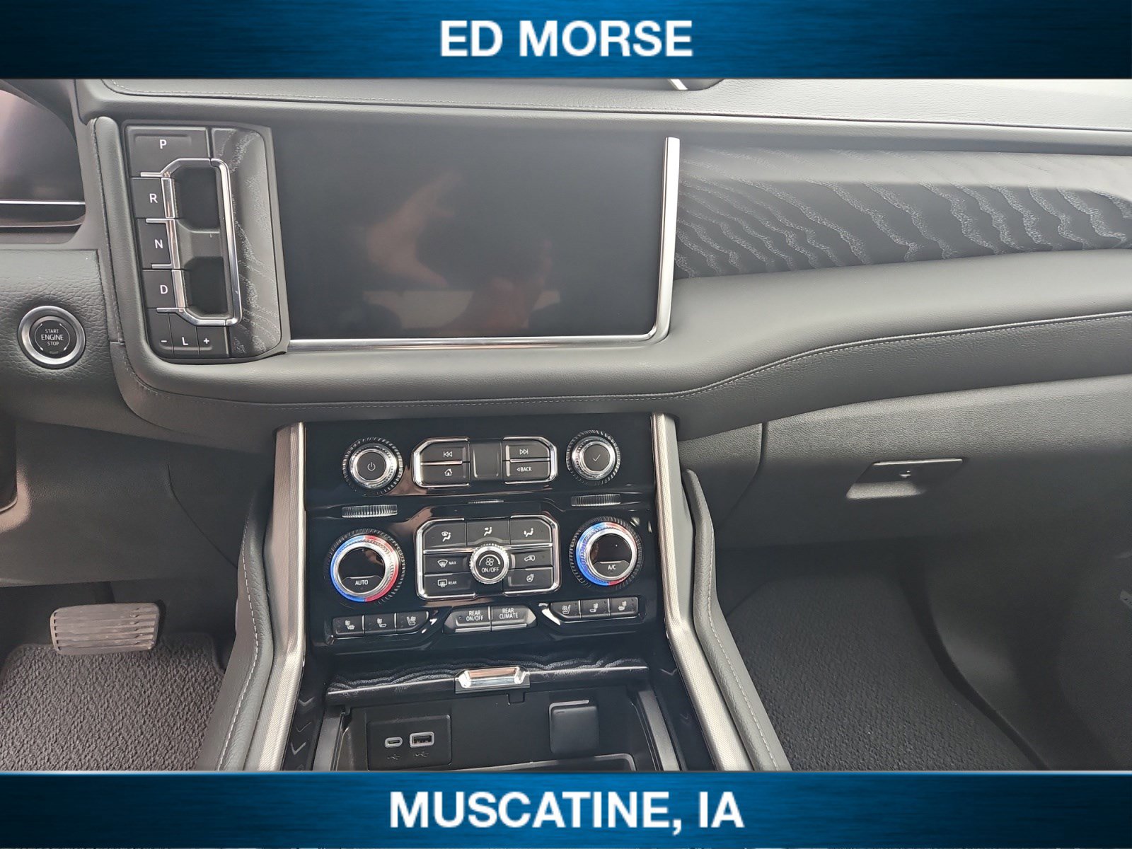 Used 2024 GMC Yukon Denali w/ Denali Reserve Package image 15