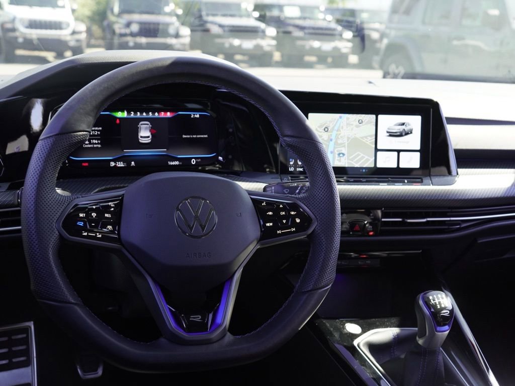 Used 2024 Volkswagen Golf R image 29