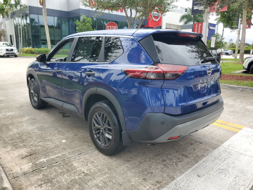 Certified 2023 Nissan Rogue S FWD image 4