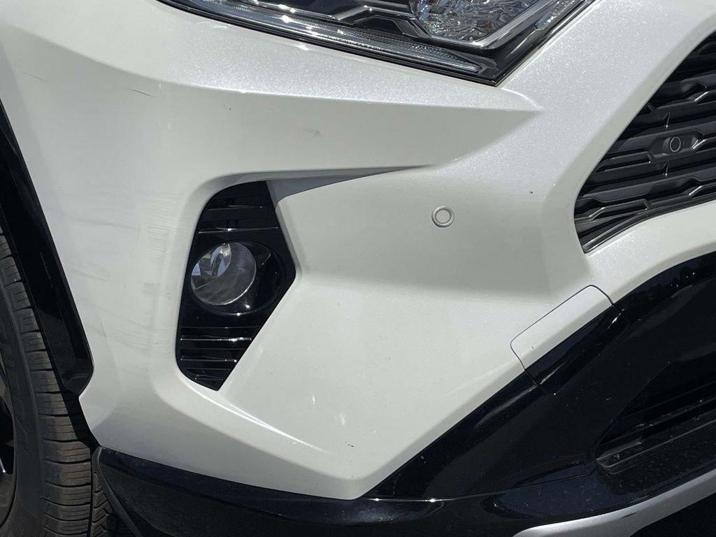 Used 2019 Toyota RAV4 XSE AWD/4WD image 3