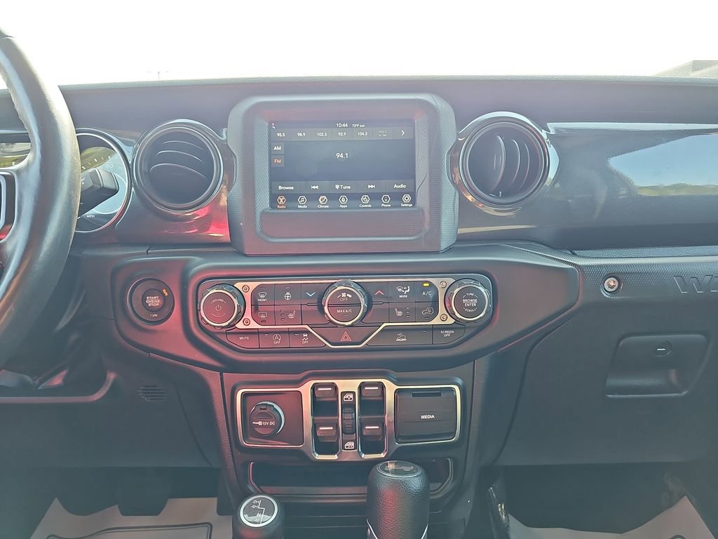 Used 2022 Jeep Wrangler Unlimited Sport image 25