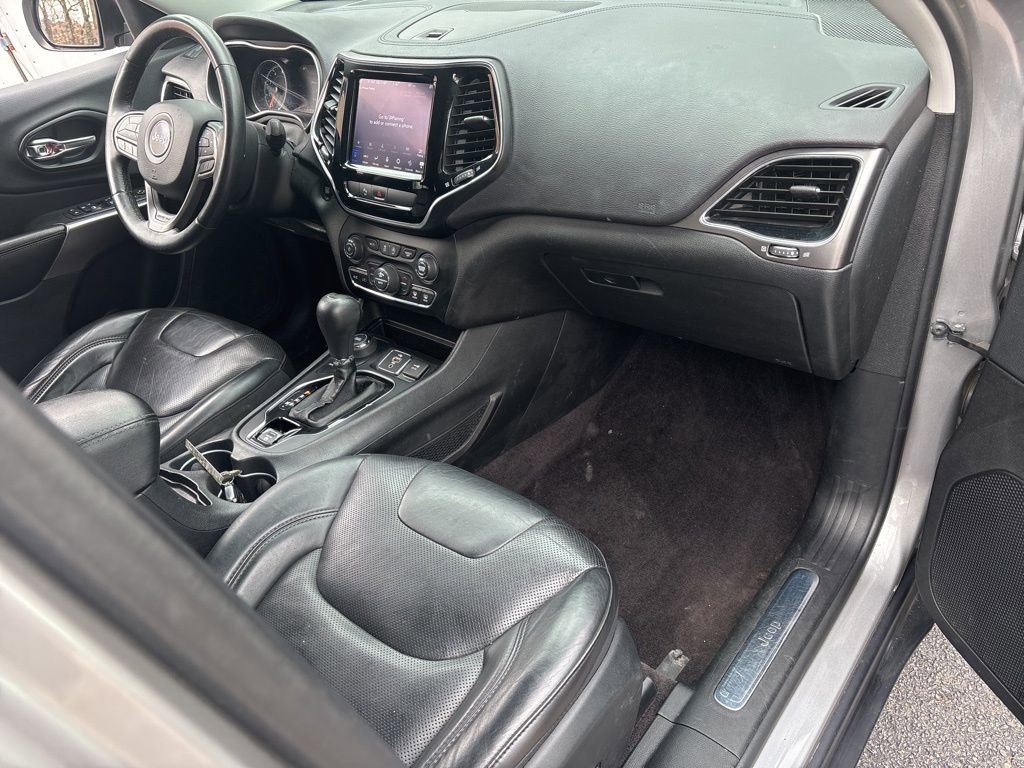 Used 2019 Jeep Cherokee Limited AWD/4WD image 29