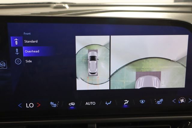 Used 2024 Chevrolet Equinox EV RS w/ LPO, Trailering Package image 41