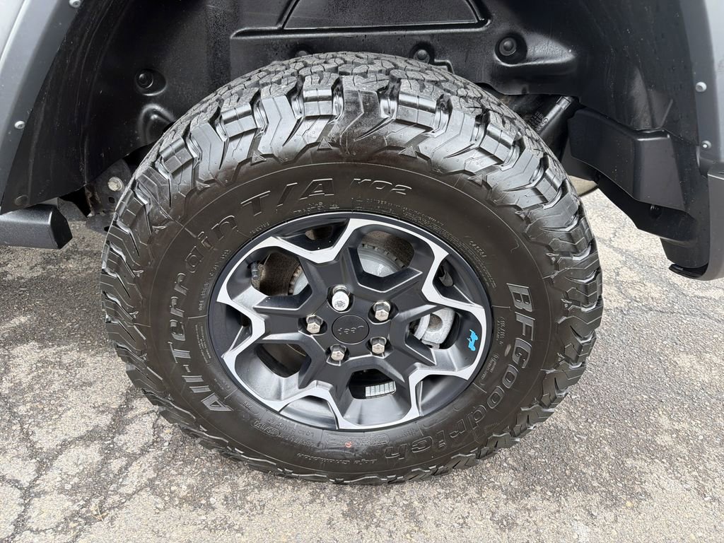 Used 2023 Jeep Wrangler Unlimited Rubicon 4xe w/ Cold Weather Group AWD/4WD image 34