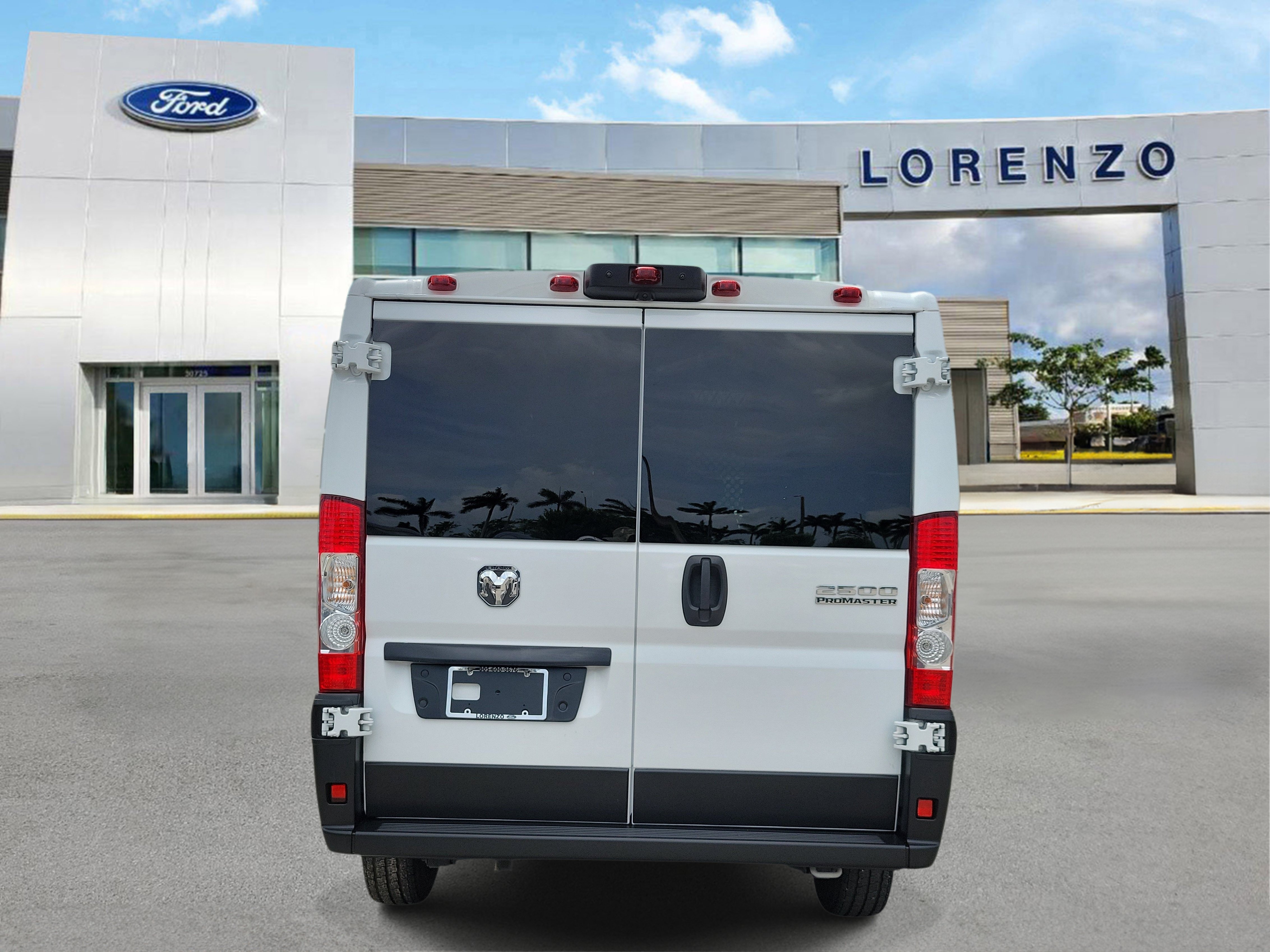 Used 2025 RAM ProMaster 2500 w/ U-Haul Equipment Group FWD image 6