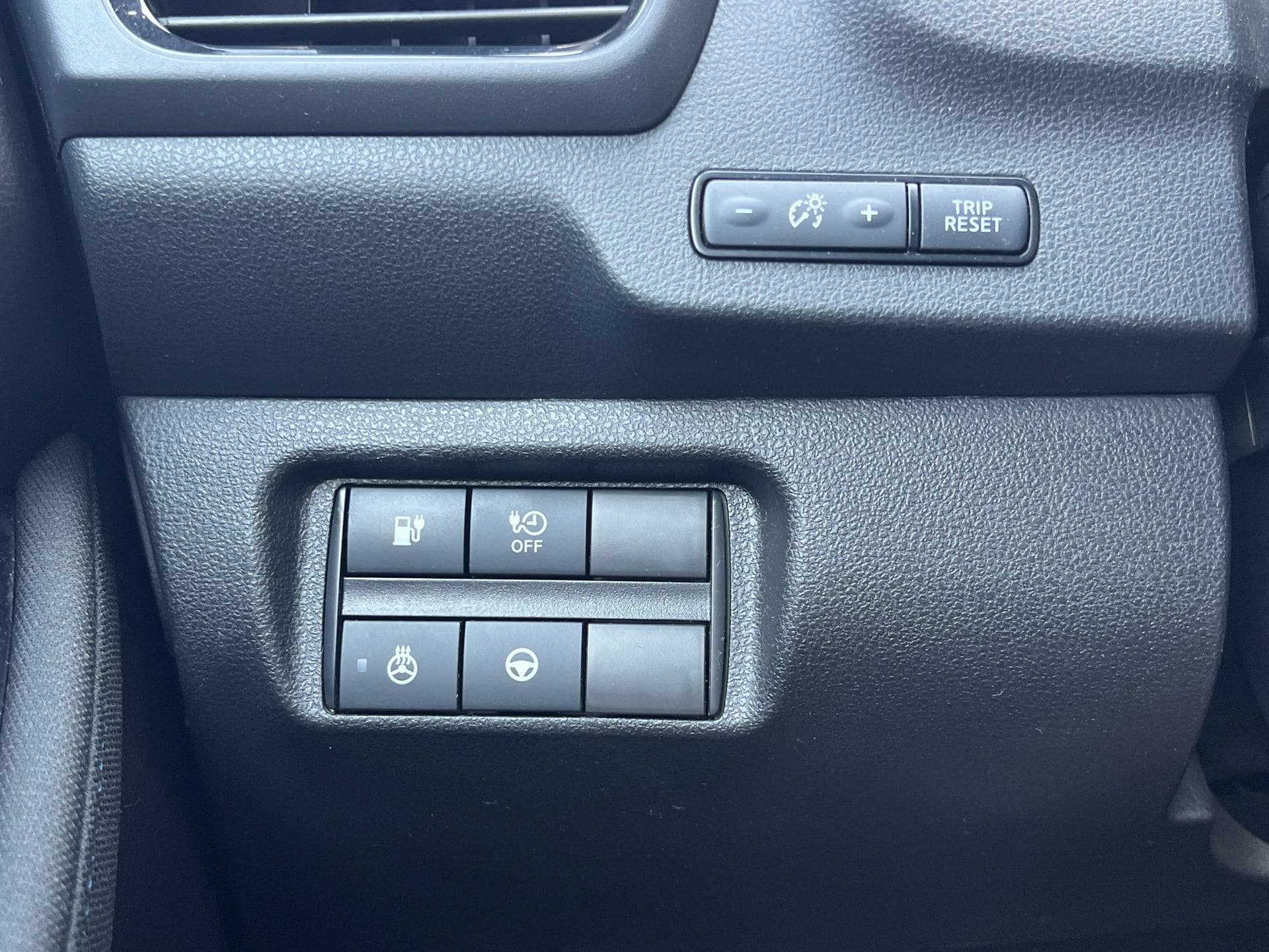 Certified 2024 Nissan Leaf SV Plus FWD image 14