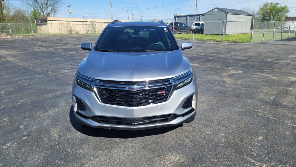 Used 2023 Chevrolet Equinox RS FWD image 4