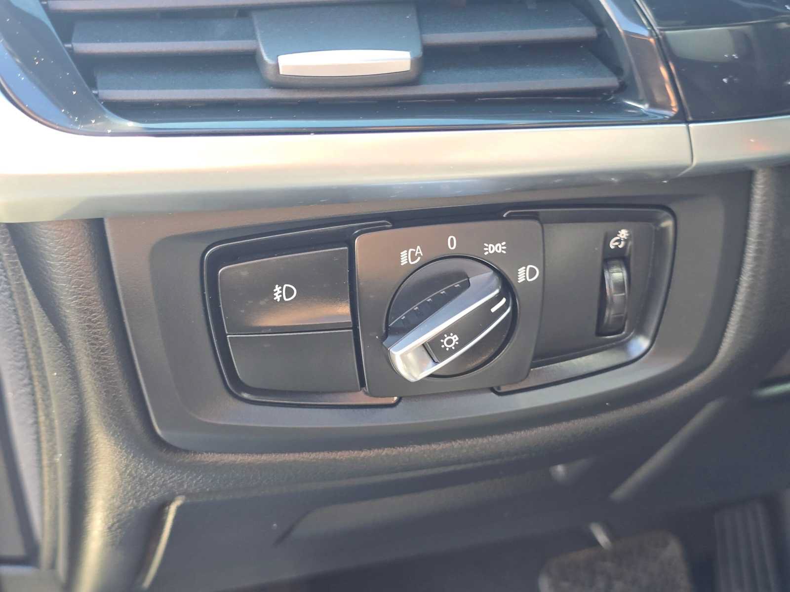Used 2018 BMW X5 xDrive40e AWD/4WD image 23