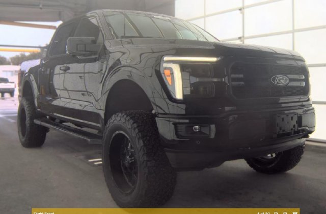 Used 2025 Ford F150 Lariat w/ Equipment Group 502A High AWD/4WD image 3