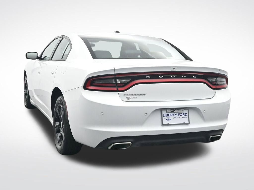 Used 2020 Dodge Charger SXT w/ Leather Interior Group image 9