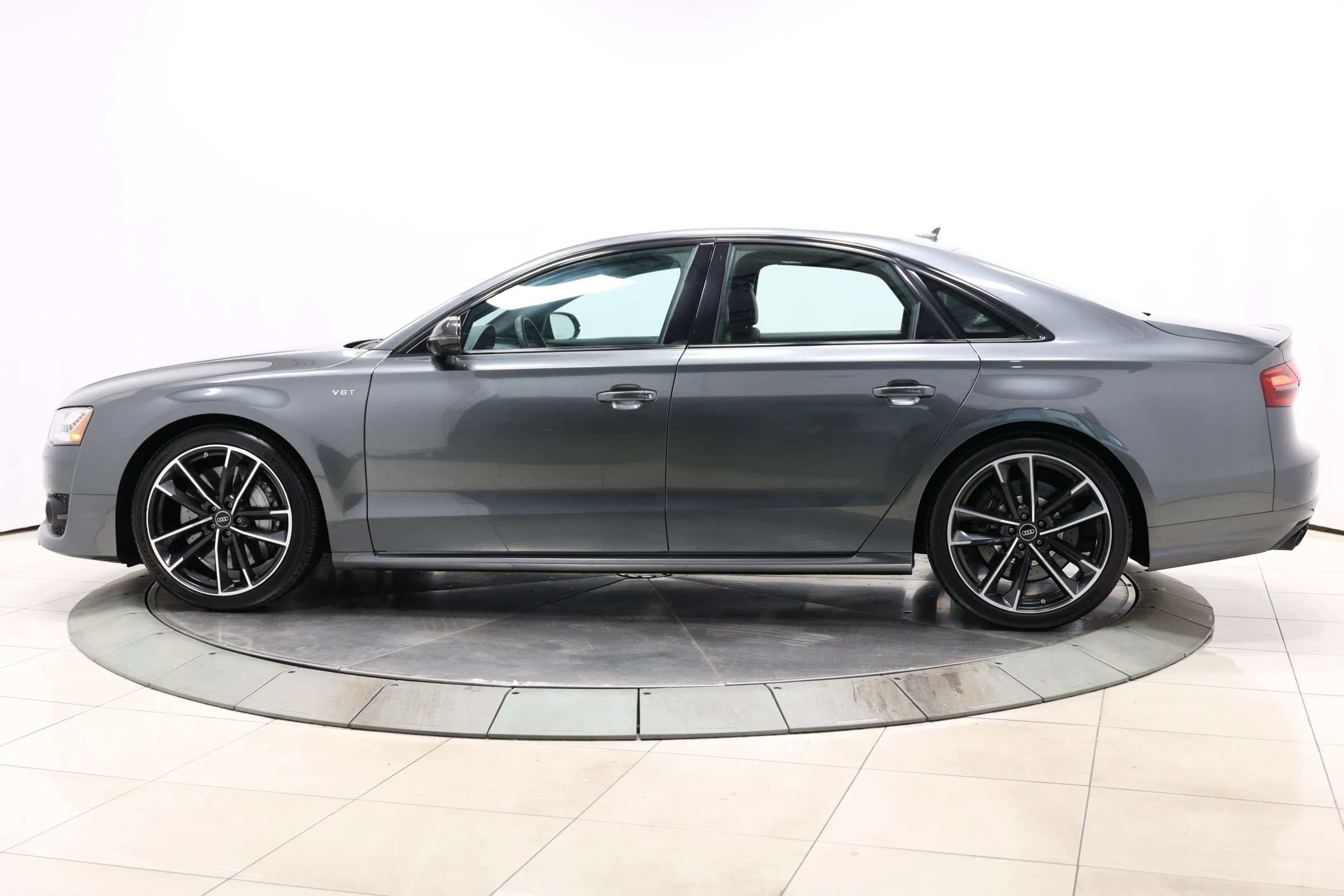 Used 2016 Audi S8 Plus AWD/4WD image 8