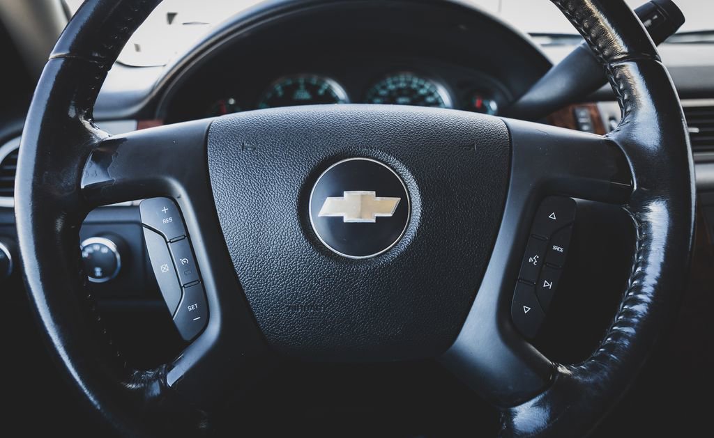 Used 2008 Chevrolet Avalanche LTZ w/ LTZ Preferred Equipment Group AWD/4WD image 13