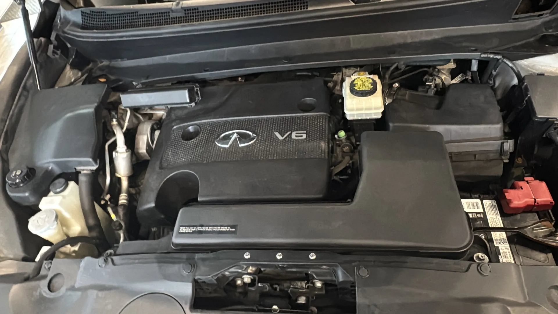 Used 2015 INFINITI QX60 Luxe w/ Premium Plus Package AWD/4WD image 50