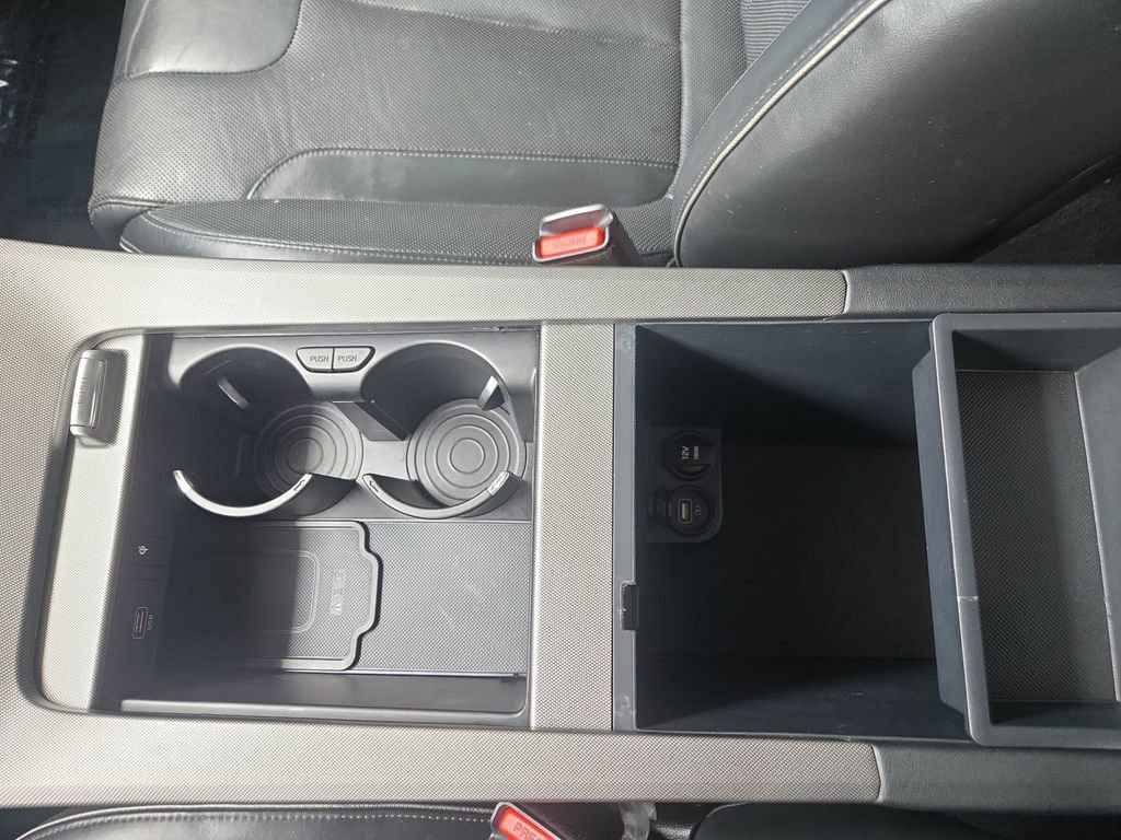 Used 2021 Hyundai Palisade Limited w/ Winter Package image 30