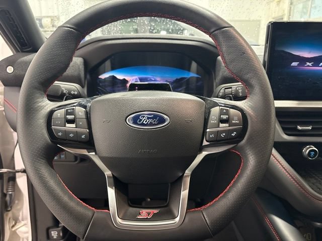Used 2025 Ford Explorer ST AWD/4WD image 10