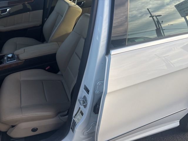 Used 2013 Mercedes-Benz E 350 4MATIC Sedan image 17