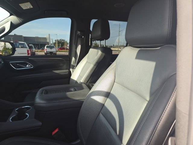 Used 2023 Chevrolet Tahoe LT w/ Luxury Package RWD image 7
