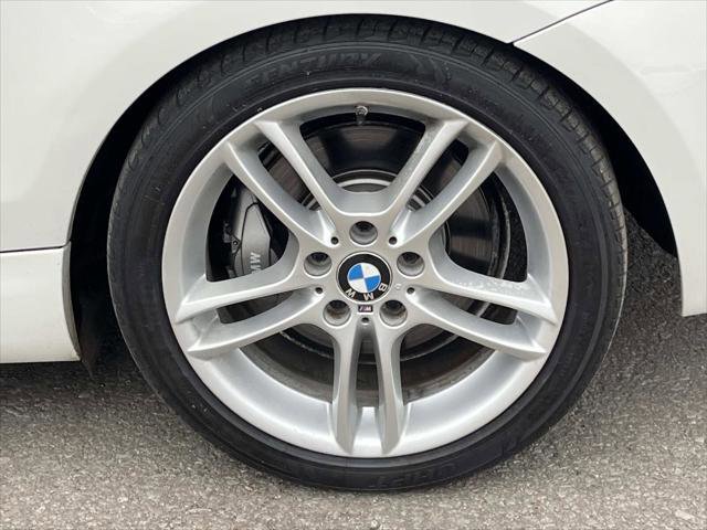 Used 2013 BMW 135i Convertible image 27