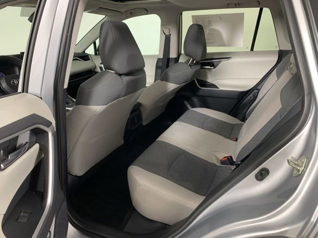 Used 2019 Toyota RAV4 XLE w/ Convenience Package image 32
