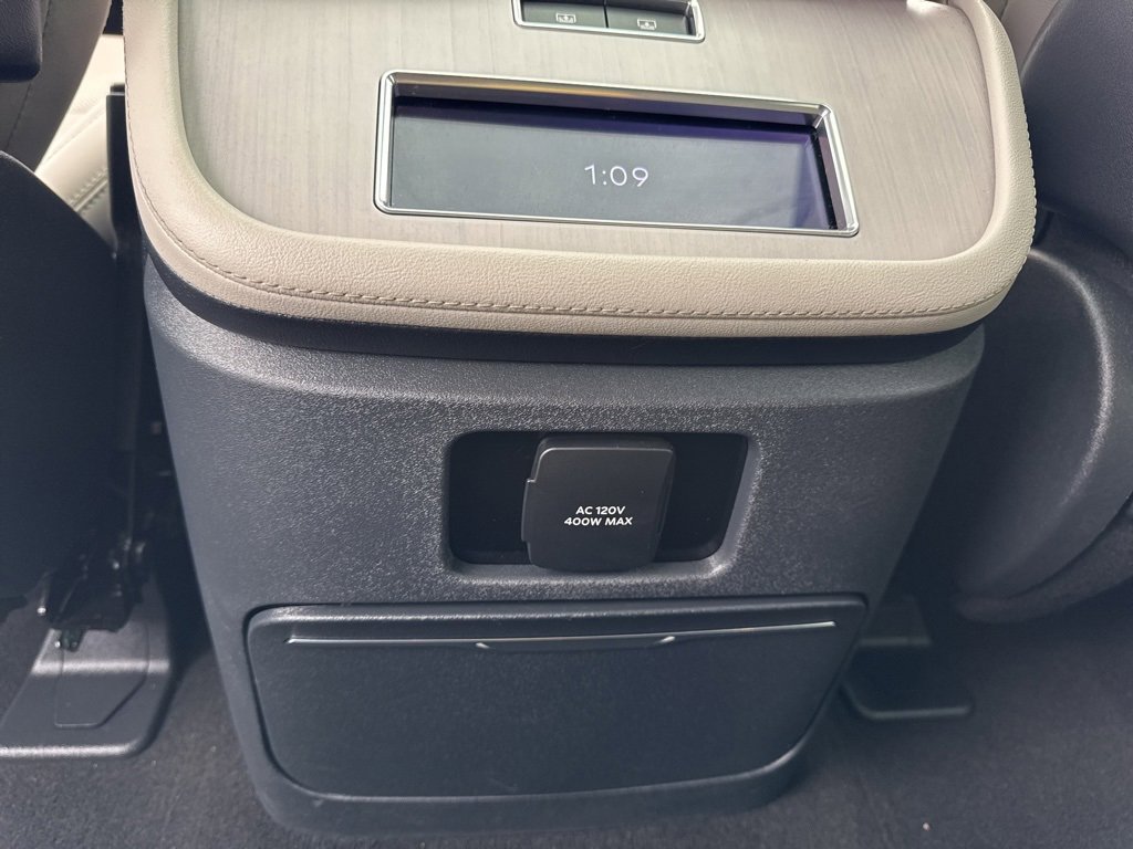 Used 2025 Lincoln Navigator L Reserve image 51