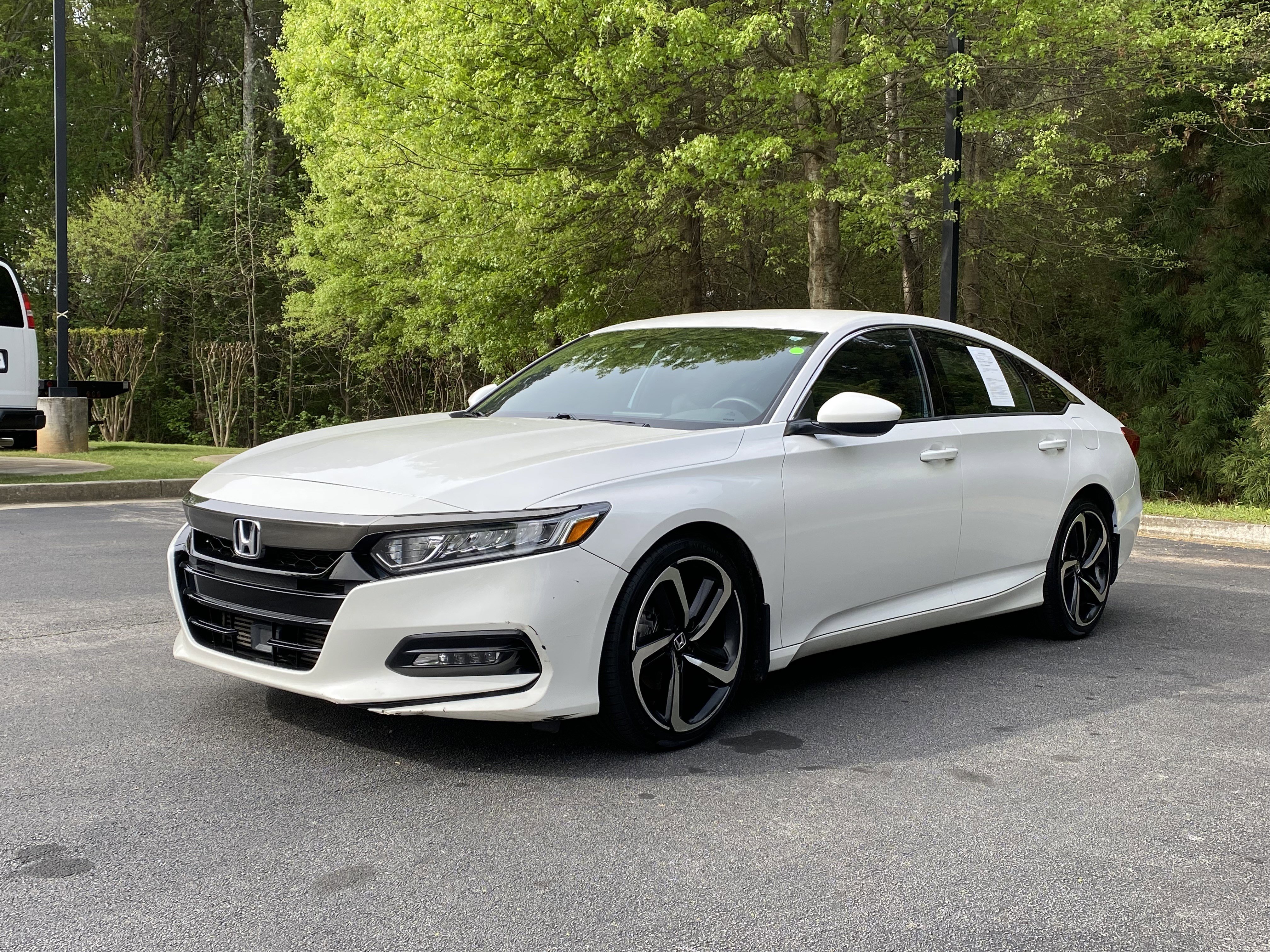 Used 2018 Honda Accord Sport image 5