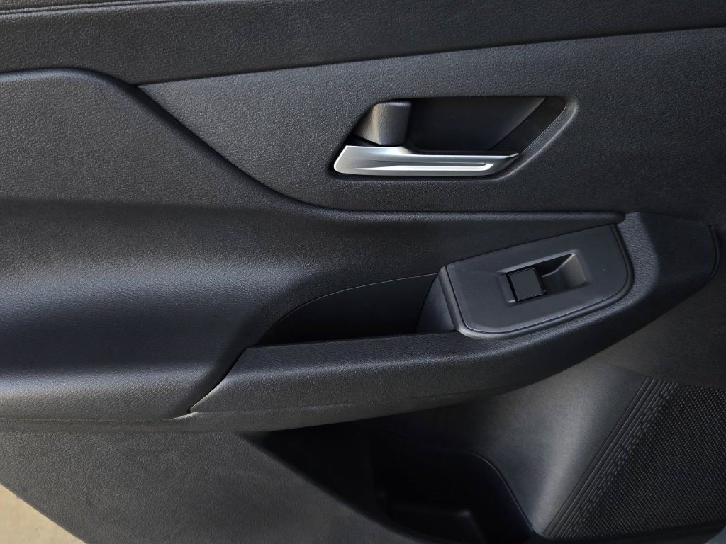 New 2027 Nissan Sentra SV w/ Floor Mat Package FWD image 9