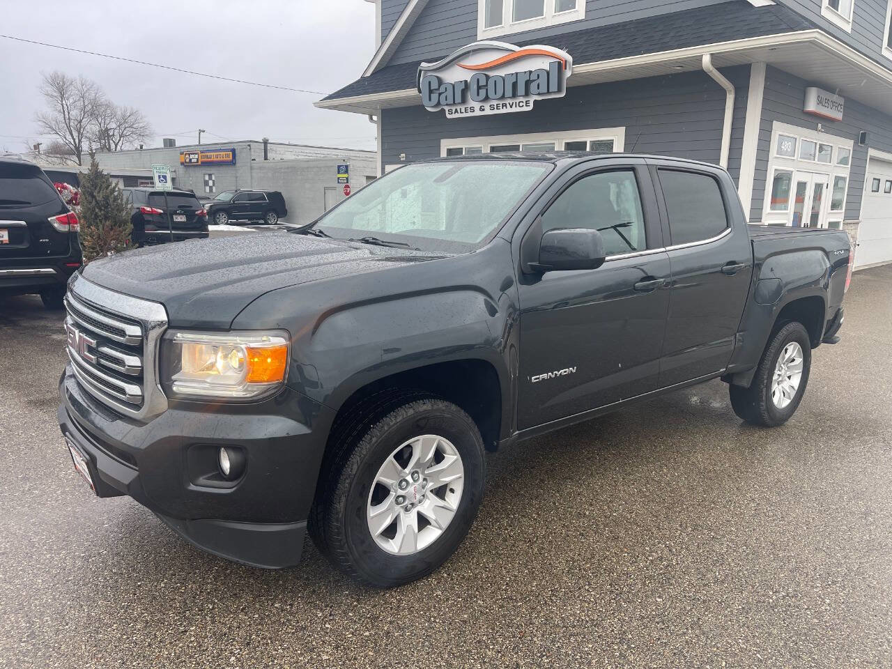 Used 2017 GMC Canyon SLE w/ SLE Convenience Package
