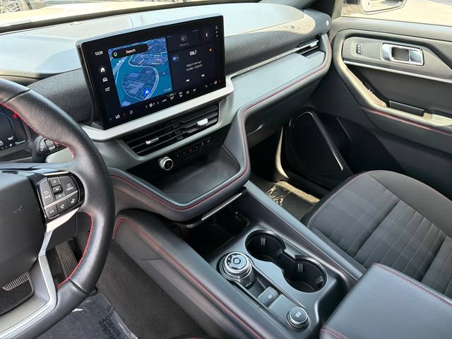 Used 2025 Ford Explorer ST-Line AWD/4WD image 30