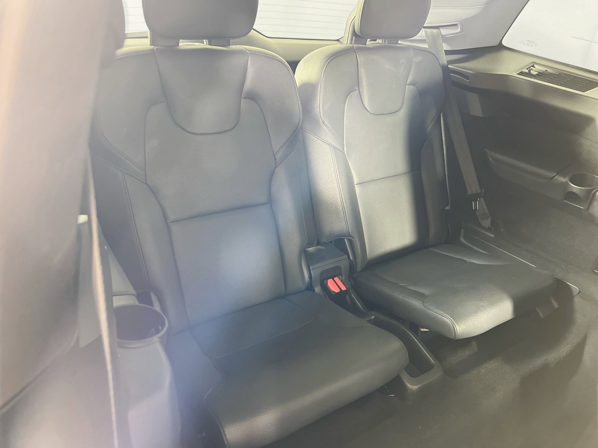 Used 2022 Volvo XC90 T6 Momentum w/ Advanced Package image 25