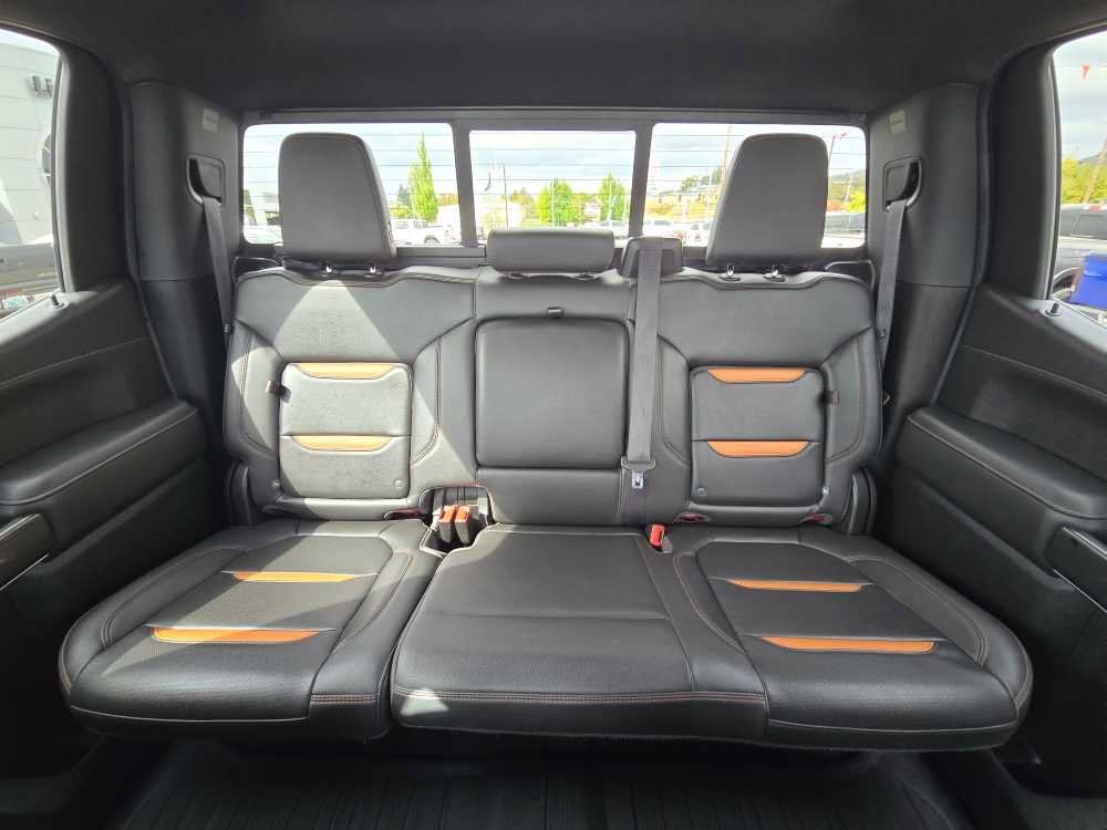 Used 2020 GMC Sierra 1500 AT4 w/ AT4 Premium Package AWD/4WD image 17